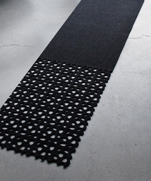 hand hooked wool strip carpet